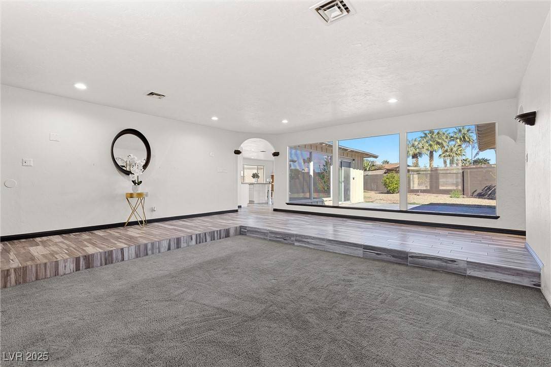 Las Vegas, NV 89121,3568 Antigua AVE