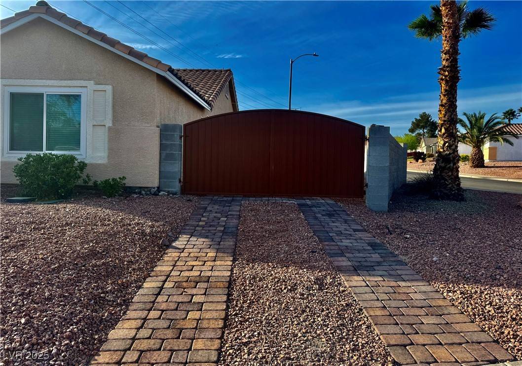 Henderson, NV 89014,1405 Bugle Boy DR