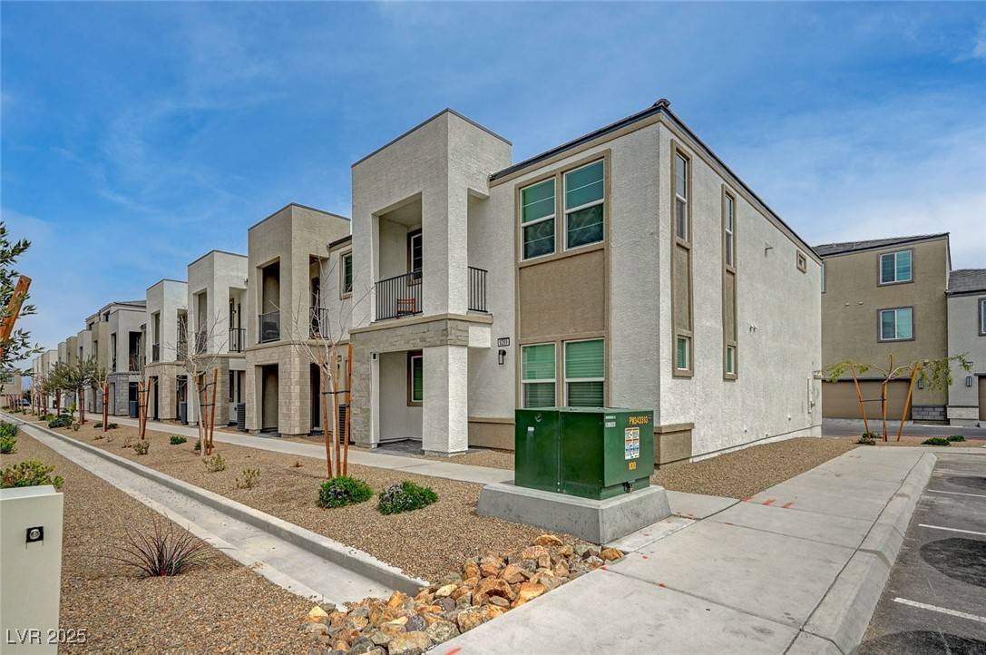 Las Vegas, NV 89113,6261 Dolosonte ST