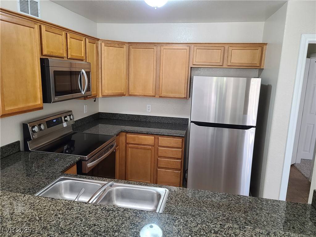 Las Vegas, NV 89117,9325 W Desert Inn RD #233