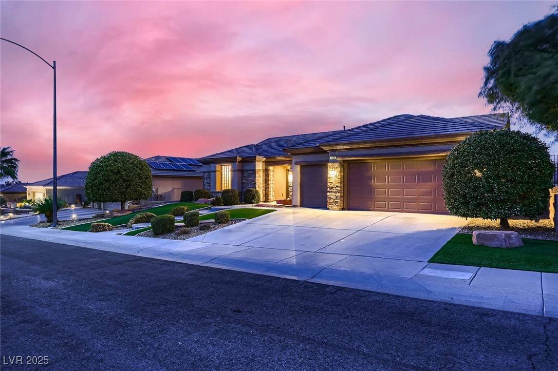 Henderson, NV 89052,2784 Cherrydale Falls DR