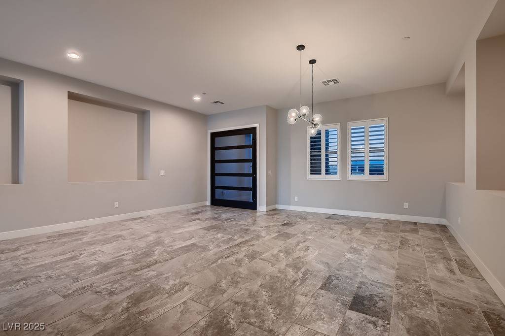 Las Vegas, NV 89113,7966 W Ford AVE