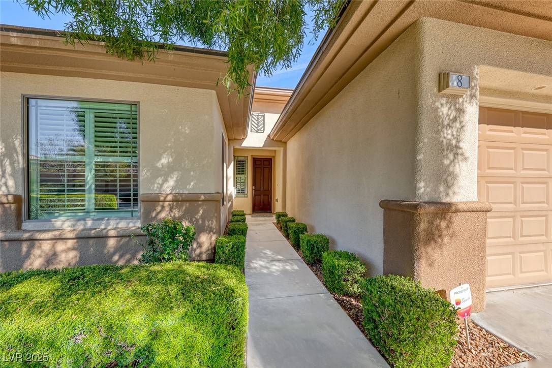 Henderson, NV 89052,8 Weston Hills RD