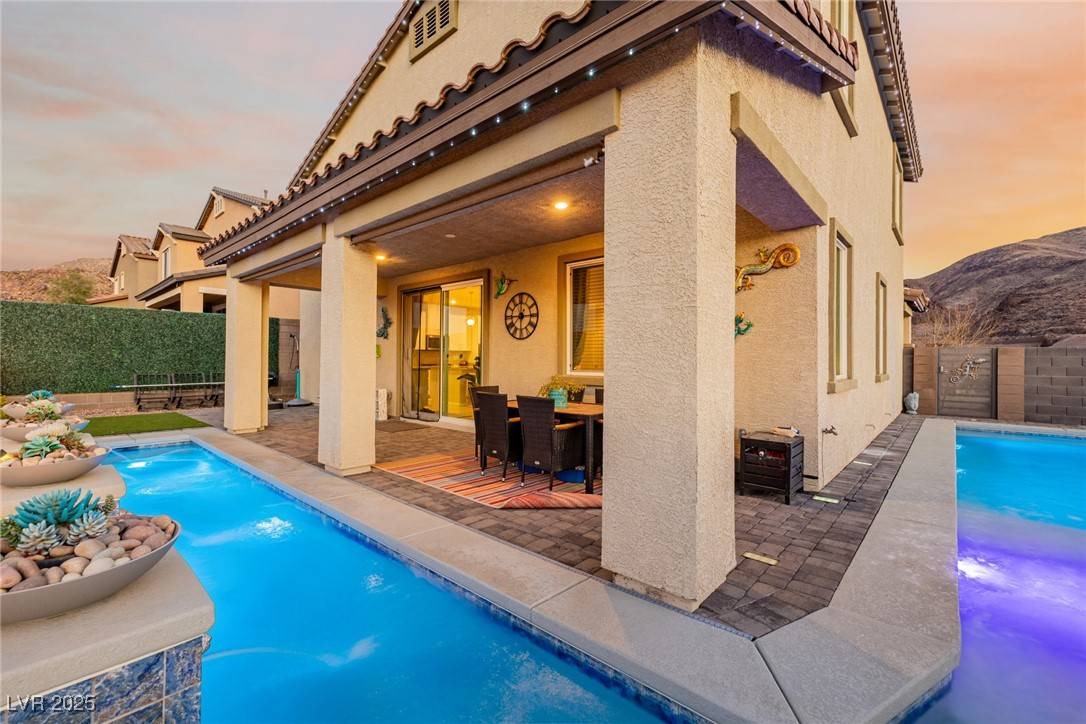Henderson, NV 89012,864 Firestone Ledge AVE