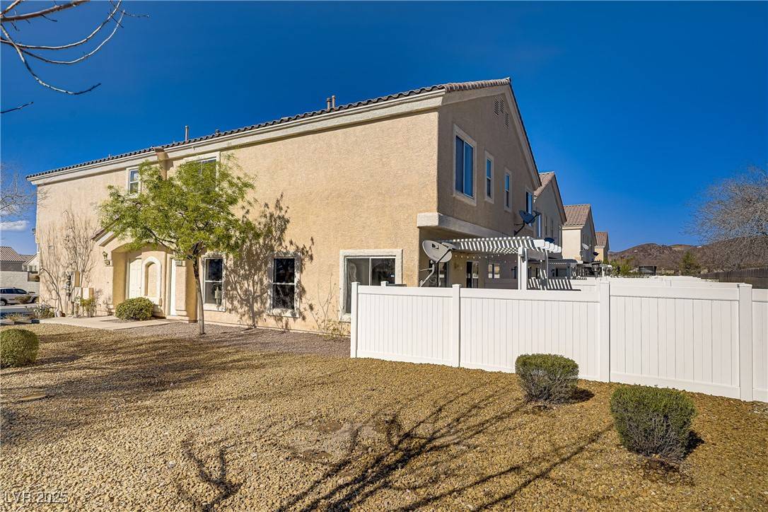 Henderson, NV 89002,1595 Lefty Garcia WAY