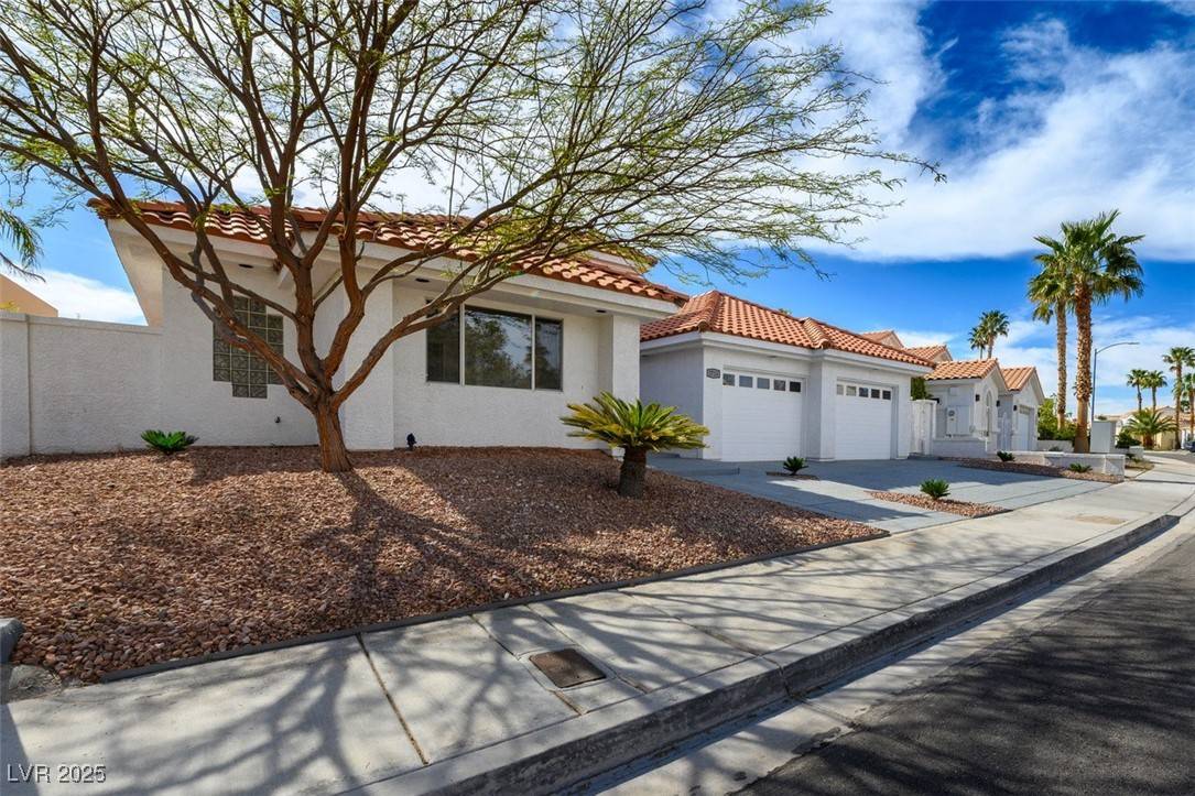 Las Vegas, NV 89128,2713 Crystal Beach DR