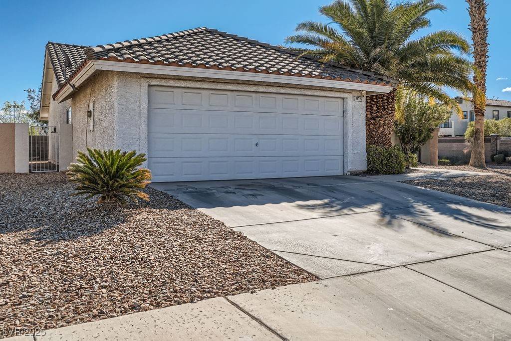 Henderson, NV 89002,914 Calico Brook DR