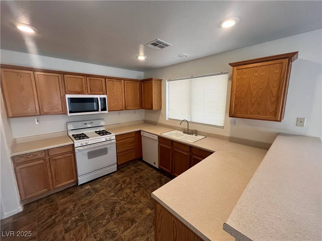 North Las Vegas, NV 89031,5406 Peony CT