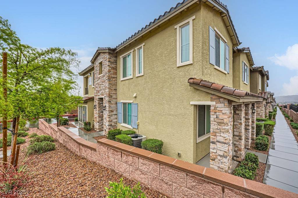 Henderson, NV 89002,965 Nevada State DR #8202
