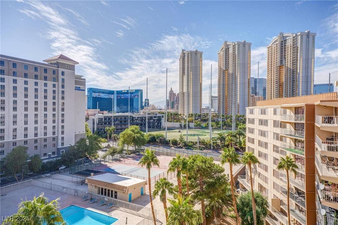 Las Vegas, NV 89169,205 E HARMON AVE #707
