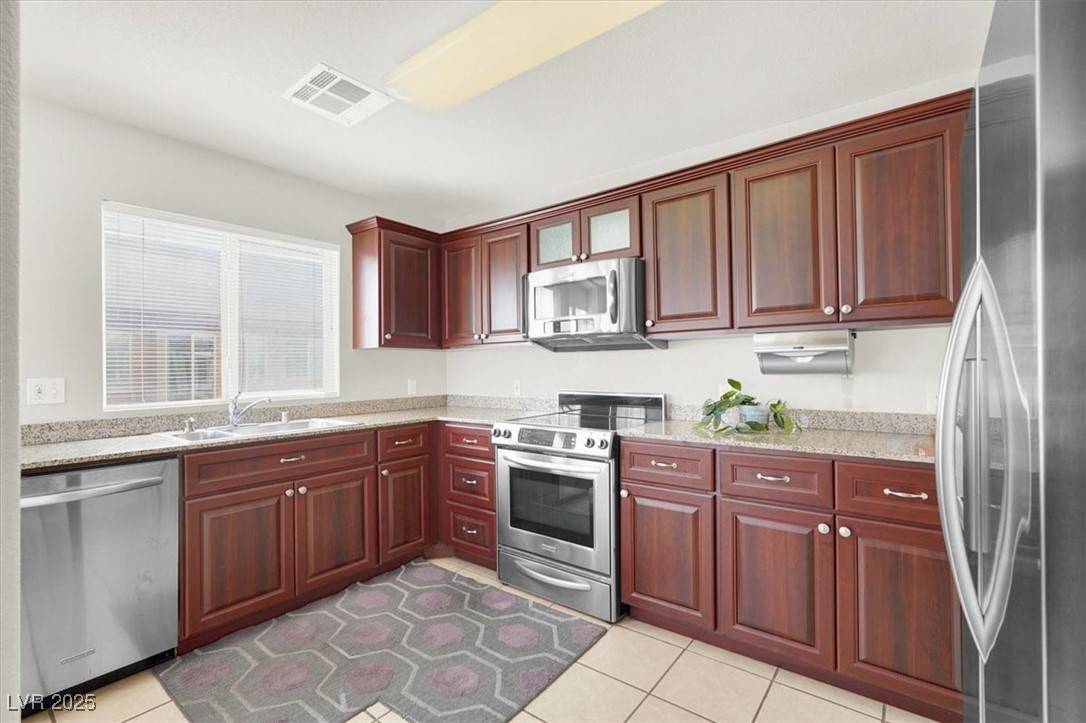 Las Vegas, NV 89128,8426 Sluman CT