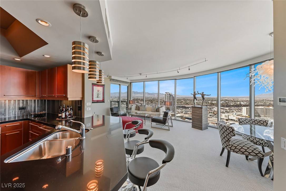 Las Vegas, NV 89109,222 Karen AVE #3908