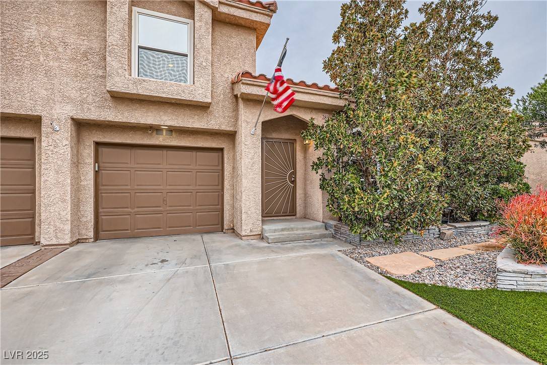 Henderson, NV 89074,2836 Floral Peak DR