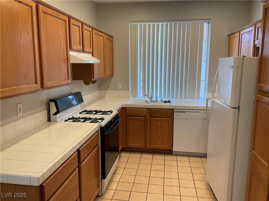 Las Vegas, NV 89144,10660 Windrose Point AVE