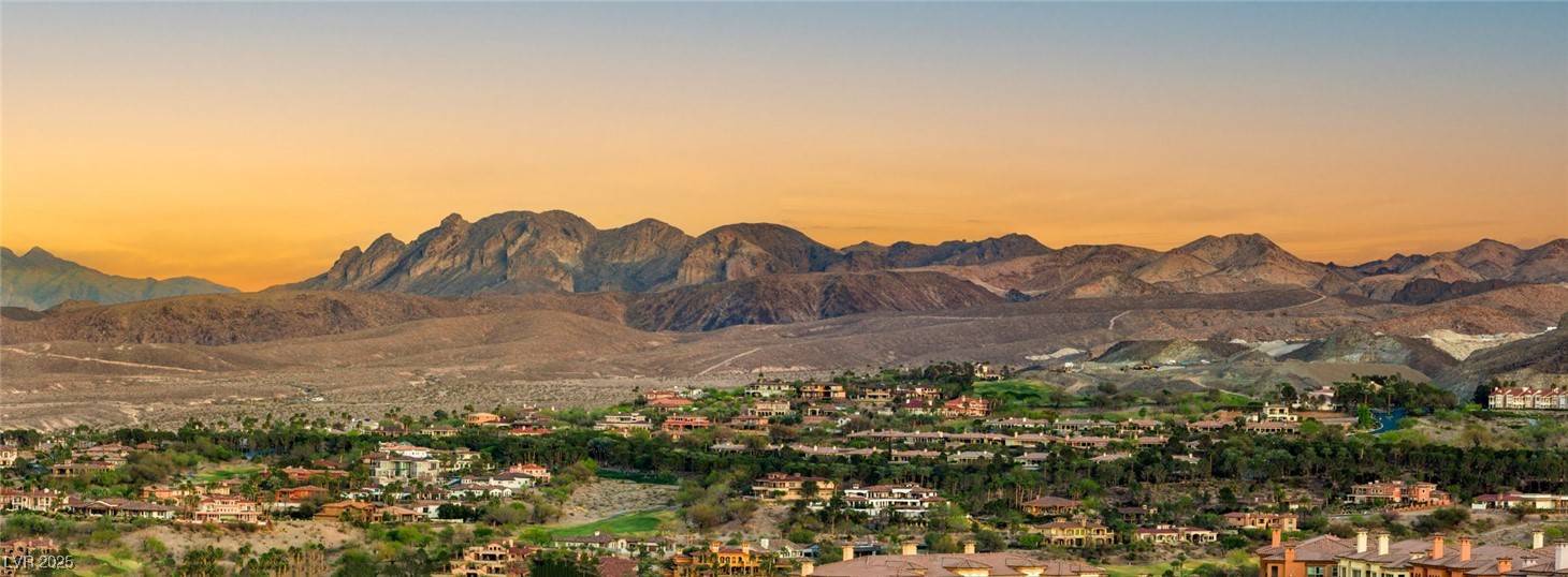 Henderson, NV 89011,10 SAND STAR LN