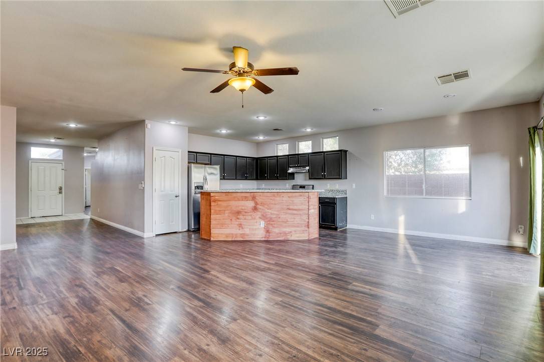 North Las Vegas, NV 89081,1809 Lazy Hill Ranch WAY