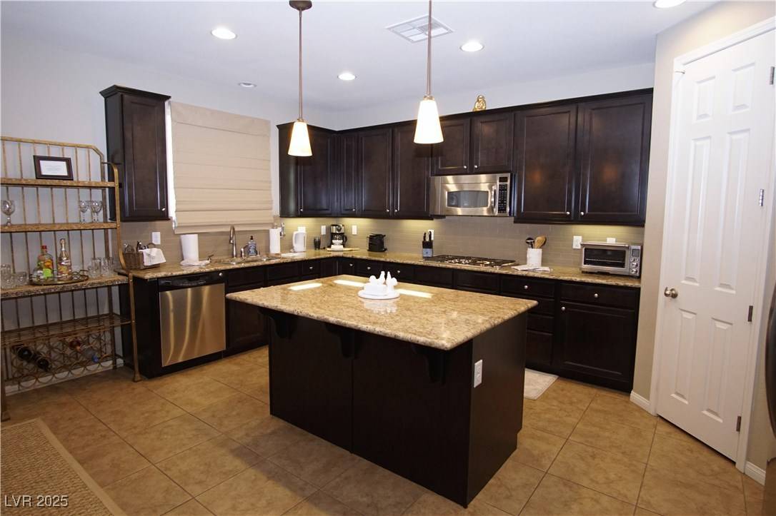 Las Vegas, NV 89135,Address not disclosed