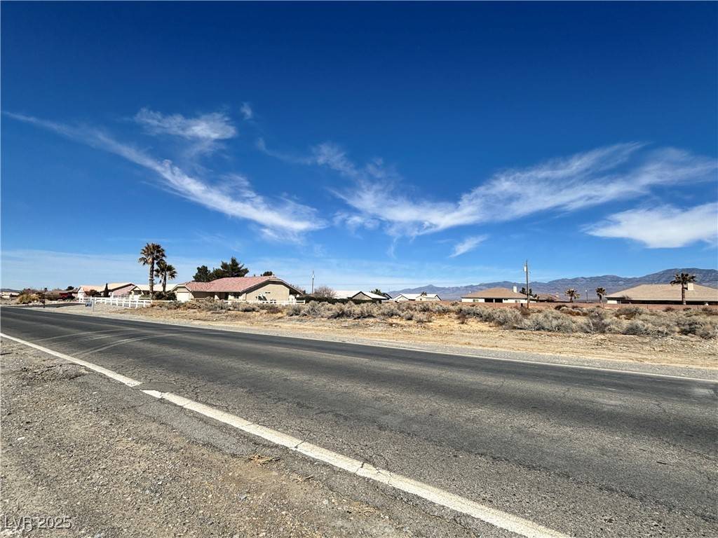 Pahrump, NV 89048,2040 Mount Charleston DR