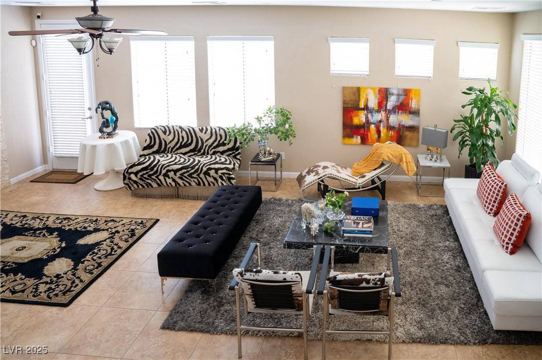 Las Vegas, NV 89147,8122 Retriever AVE