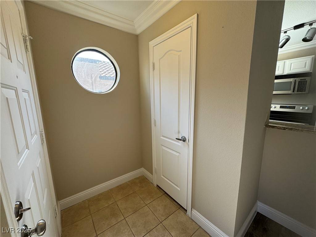 Las Vegas, NV 89121,4050 Pacific Harbors DR #234
