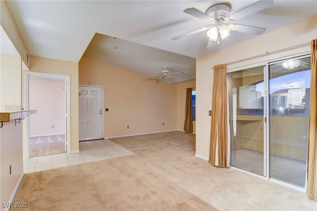 Las Vegas, NV 89149,6955 N Durango DR #3019