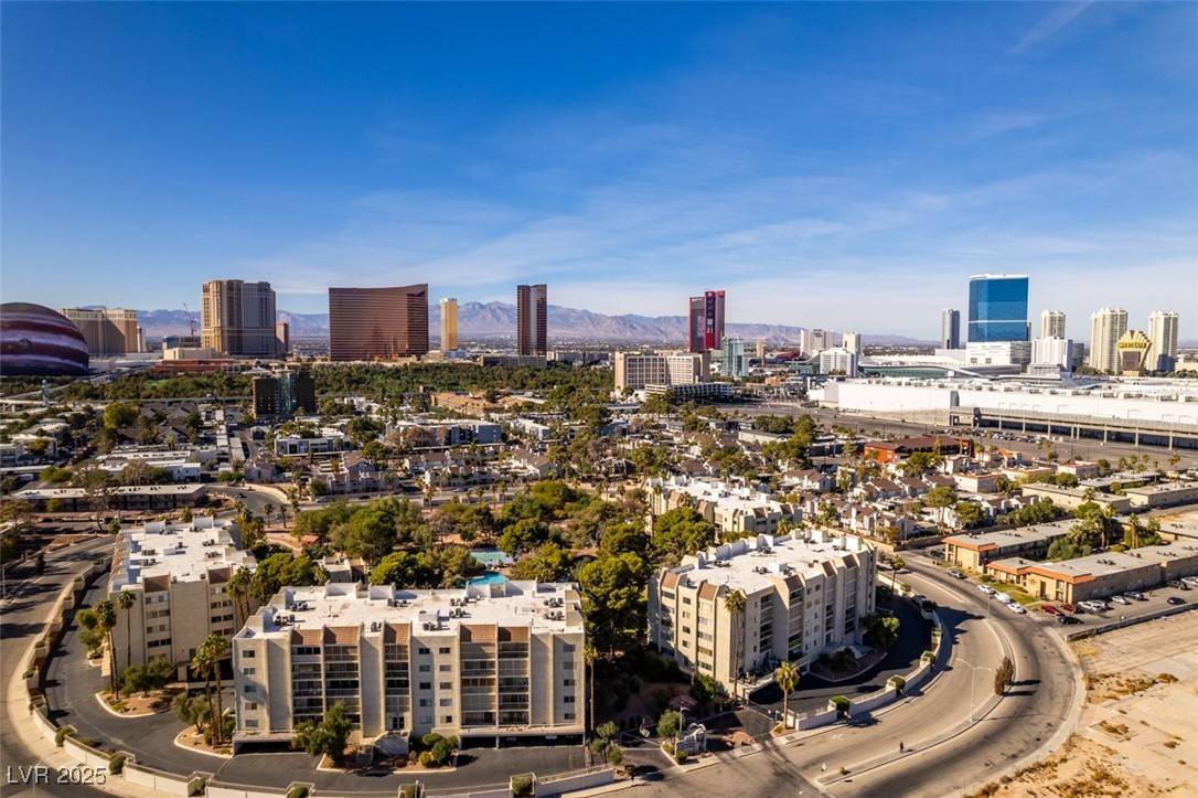 Las Vegas, NV 89169,730 S Royal Crest CIR #426