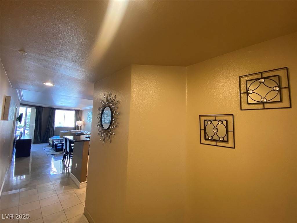 Las Vegas, NV 89169,260 FLAMINGO RD #104