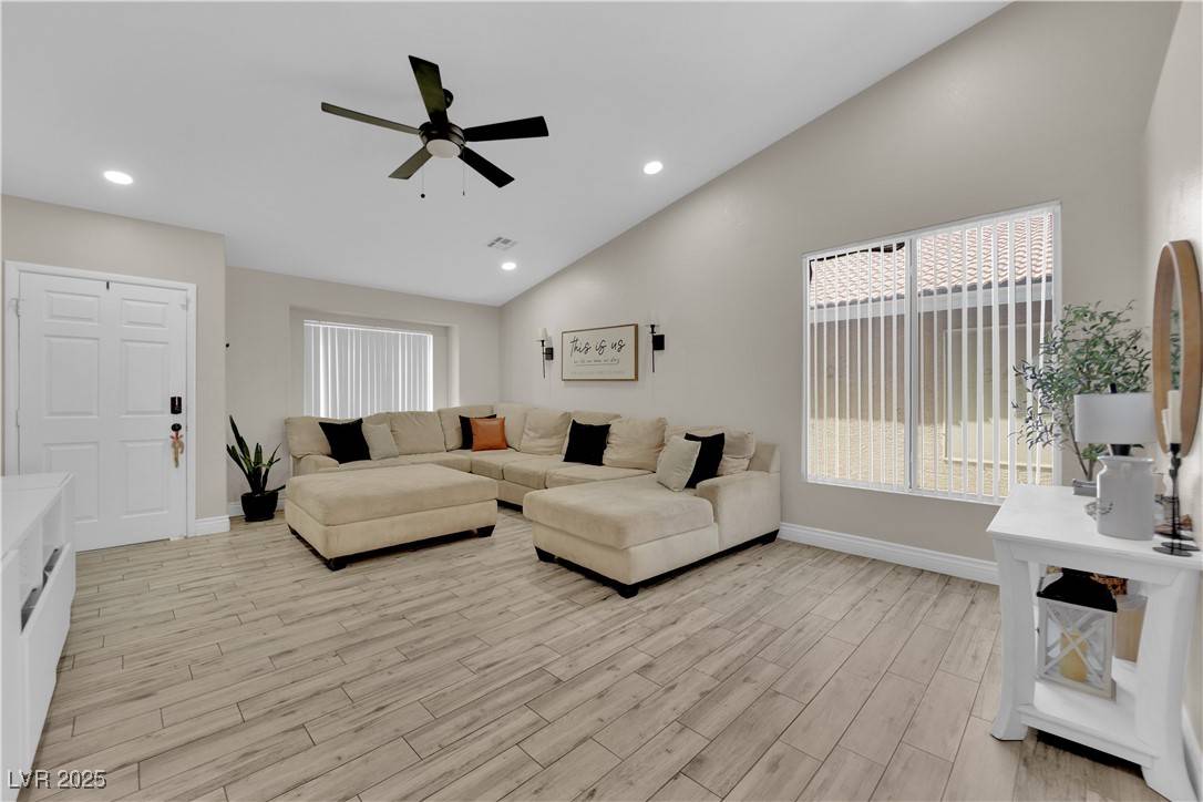 Las Vegas, NV 89156,5988 Turtle River AVE