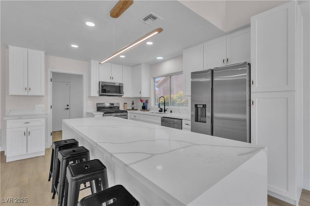 Las Vegas, NV 89134,8812 Stoney Point DR