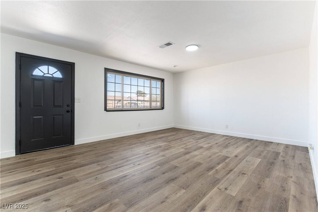 North Las Vegas, NV 89030,887 W Carey AVE