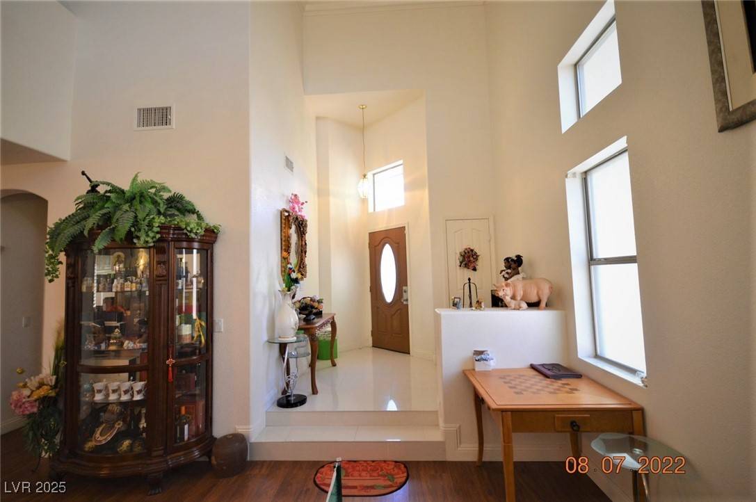 Las Vegas, NV 89144,10417 Niagara Falls LN