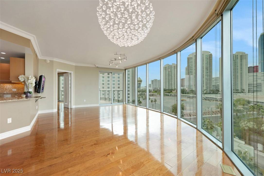Las Vegas, NV 89109,322 Karen AVE #708