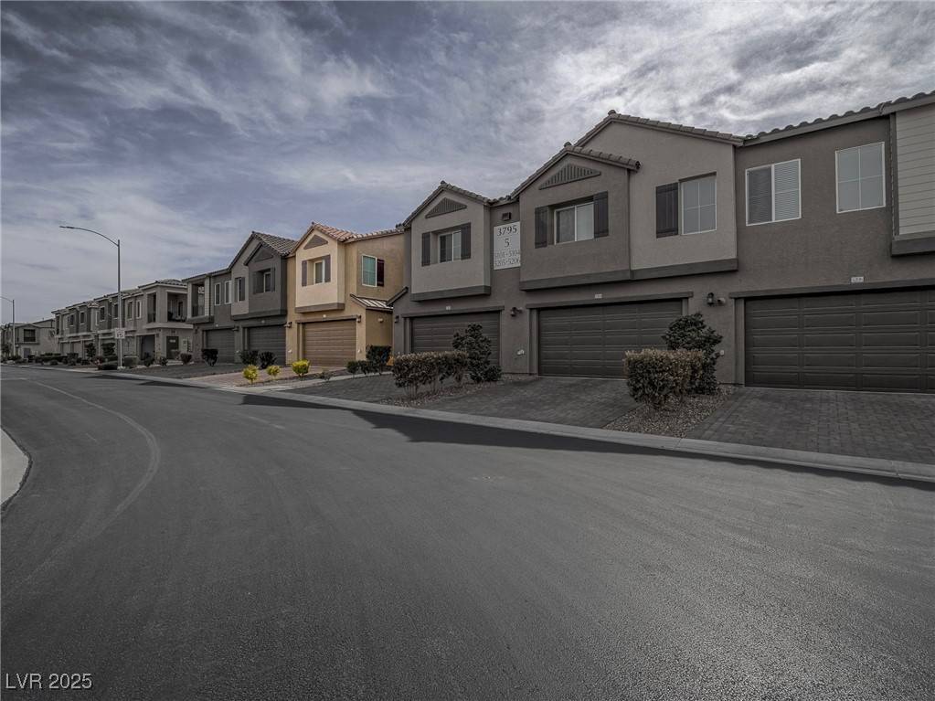 Henderson, NV 89052,3795 Canis Minor LN #5102