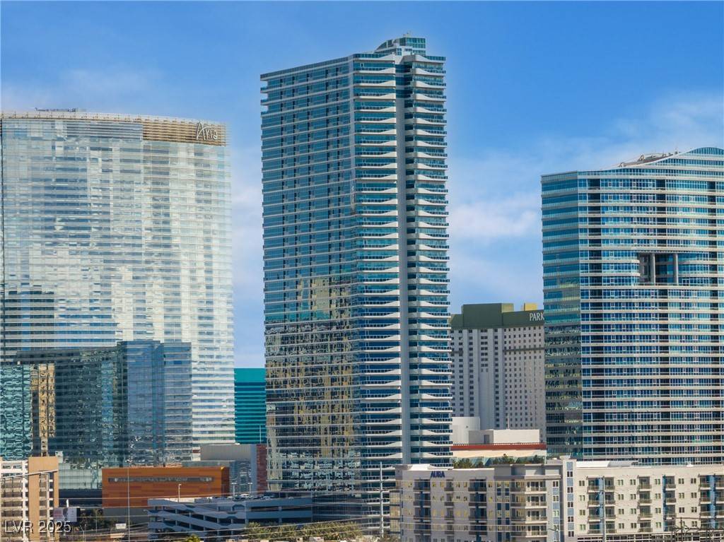 Las Vegas, NV 89103,4471 Dean Martin DR #1207