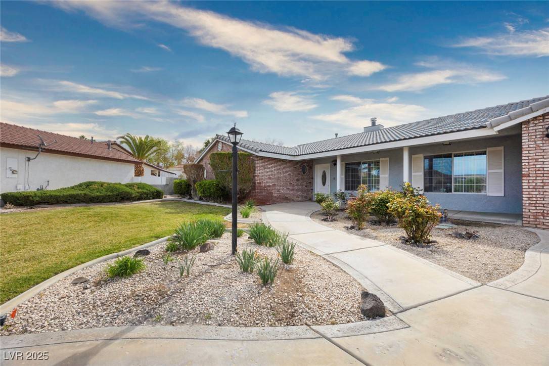 Henderson, NV 89011,904 Hibiscus CT