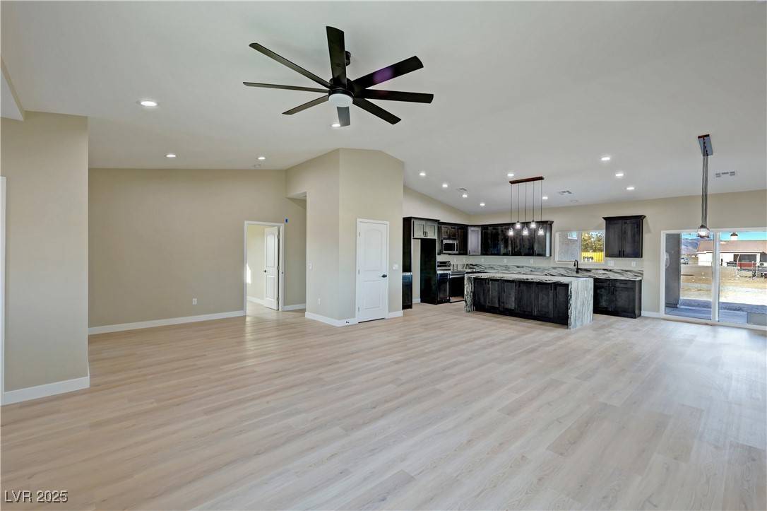 Pahrump, NV 89048,1131 Lupin ST