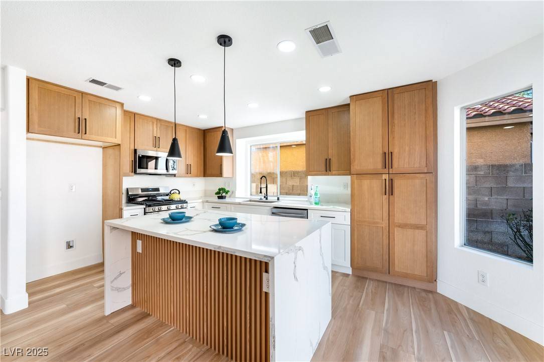 Las Vegas, NV 89128,7832 Desert Candle WAY