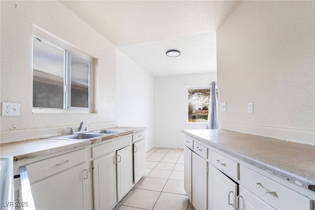 North Las Vegas, NV 89030,3704 Haddock AVE
