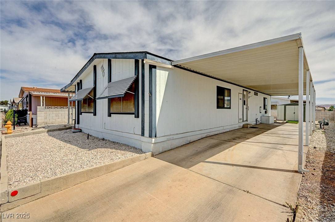 Las Vegas, NV 89122,3062 Comitan LN