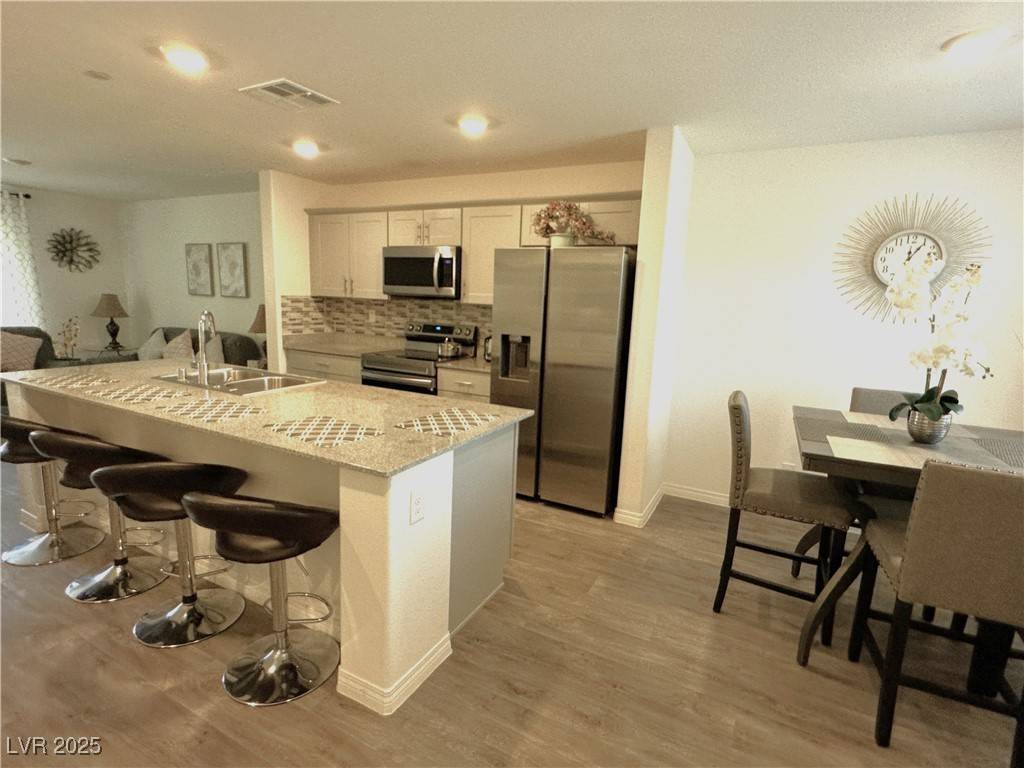 Las Vegas, NV 89183,2853 Tahiti Grape WAY #3