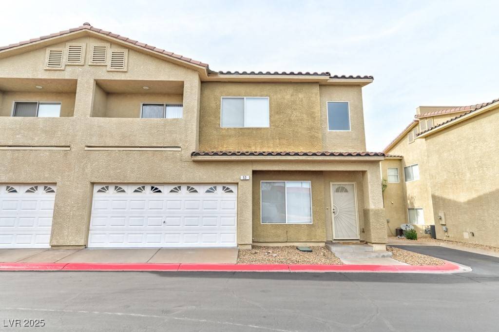 Henderson, NV 89012,53 Blue Beak WAY