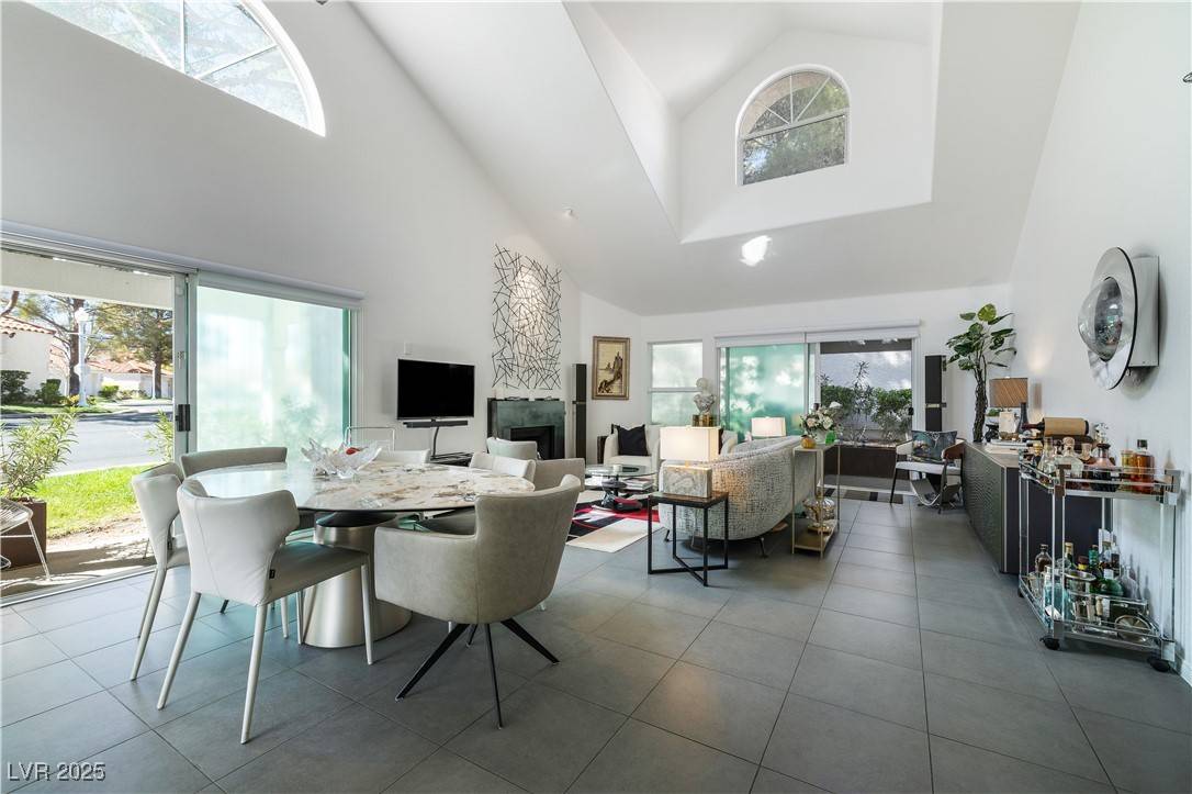 Las Vegas, NV 89113,6923 Emerald Springs LN