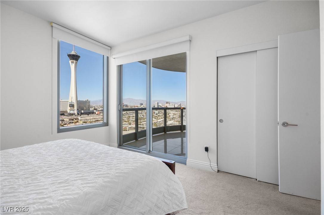 Las Vegas, NV 89109,322 Karen AVE #1507