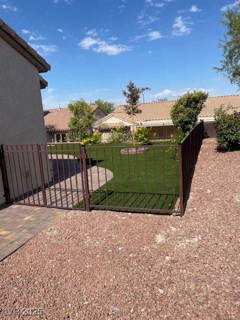 Henderson, NV 89052,2562 Youngtown AVE
