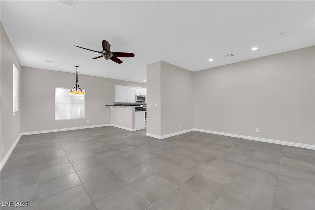 Henderson, NV 89011,963 Sable Chase PL