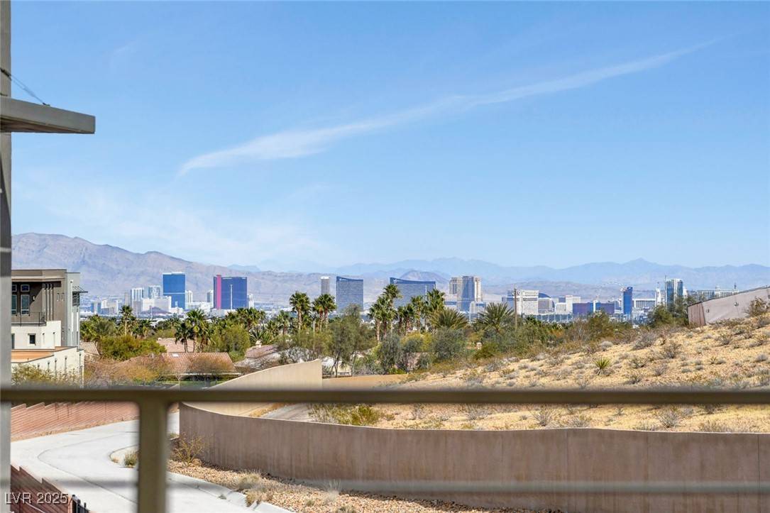 Las Vegas, NV 89135,10985 Limeslice AVE #2