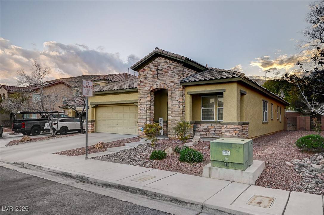 Las Vegas, NV 89148,6077 Honeysuckle Ridge ST
