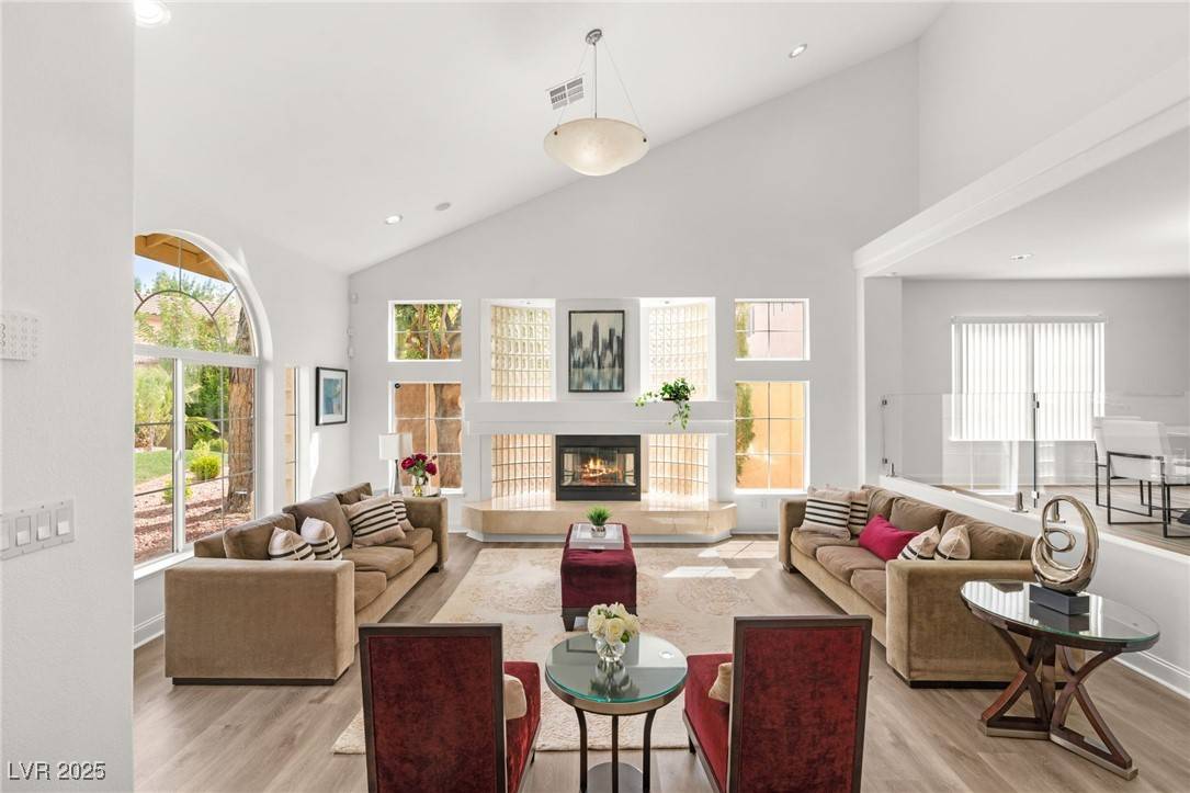 Las Vegas, NV 89141,4195 Balmoral Castle CT
