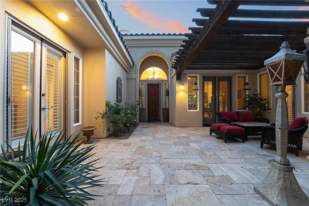 Henderson, NV 89011,5 Circa De Montanas