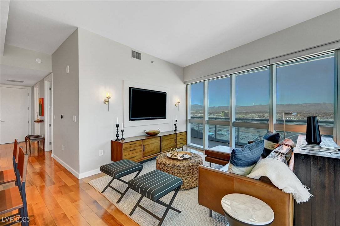 Las Vegas, NV 89103,4471 Dean Martin DR #2600